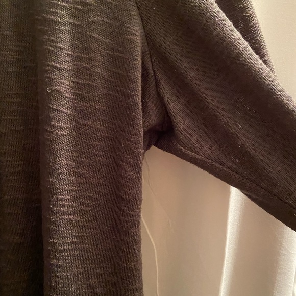 Ladies khaki green swall collar sweater with gathered 3/4 sleeves - Picture 5 of 9